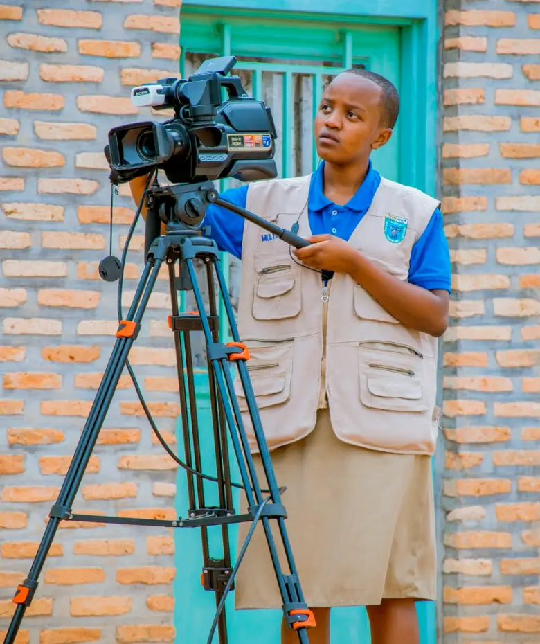 Multi-camera studio gallery